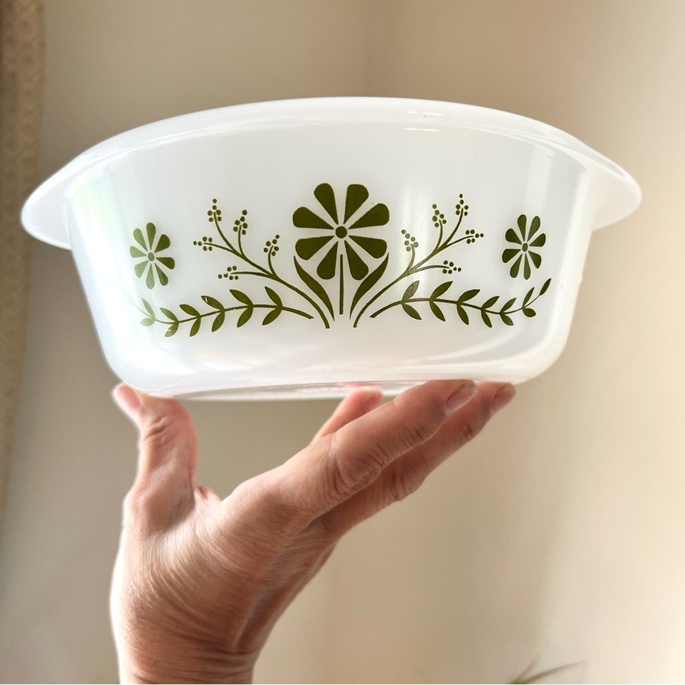 Glasbake Daisy 1.5 quart casserole Vintage dish good condition- lovely pโฆ - Picture 2 of 5